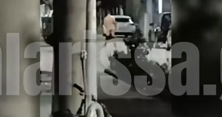 Λάρισα: Άνδρας κυκλοφορούσε γυμνός στη μέση του δρόμου – Άκουγε μουσική και έπινε αλκοόλ