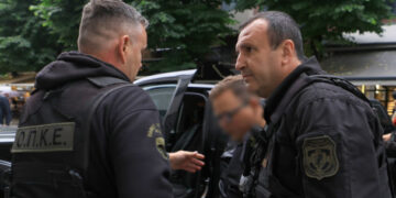 Στη φυλακή ο 21χρονος που δολοφόνησε την μητέρα του