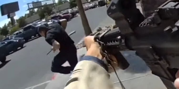 Η στιγμή που η αστυνομία εξουδετέρωσε ένοπλο σε γυμναστήριο πριν προκαλέσει μαζική σφαγή