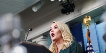 Λευκός Οίκος: Ο Τραμπ δεν θα μειώσει μονομερώς τους δασμούς στην Κίνα