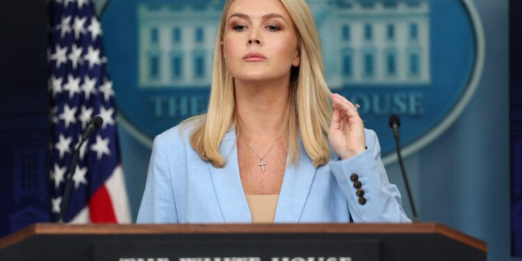 «Προσέφεραν το αεροσκάφος», λέει τώρα ο Λευκός Οίκος