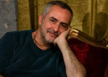 Συγκινεί ο Περικλής Λιανός για τη μητέρα του: «Την πρόλαβα ζεστή αλλά σε κώμα