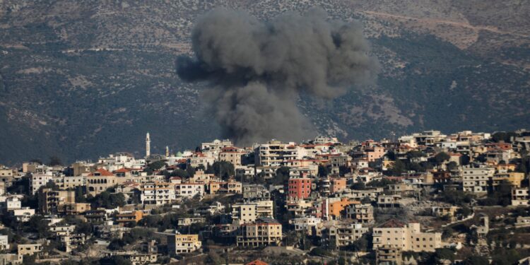 Οι ισραηλινές δυνάμεις ανακοίνωσαν ότι σκότωσαν μέλος της Χεζμπολάχ στον νότιο Λίβανο