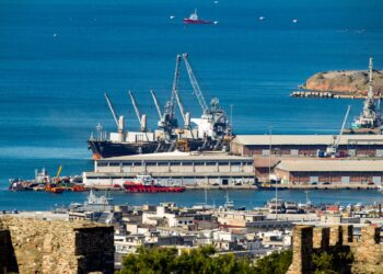 Τραυματισμός λιμενεργάτη στο σταθμό εμπορευματοκιβωτίων