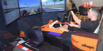 McLaren F1 Corners στα καταστήματα ΟΠΑΠ