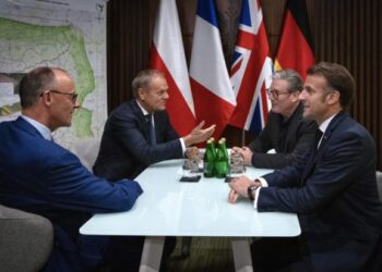 Έρχονται νέες κυρώσεις κατά της Ρωσίας αν δεν συμφωνήσει σε κατάπαυση του πυρός