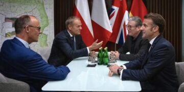 Έρχονται νέες κυρώσεις κατά της Ρωσίας αν δεν συμφωνήσει σε κατάπαυση του πυρός