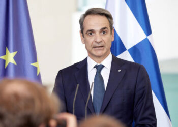 Mitsotakis: Universities belong to students and professors, not to minorities who “mask their criminal acts with ideologies”