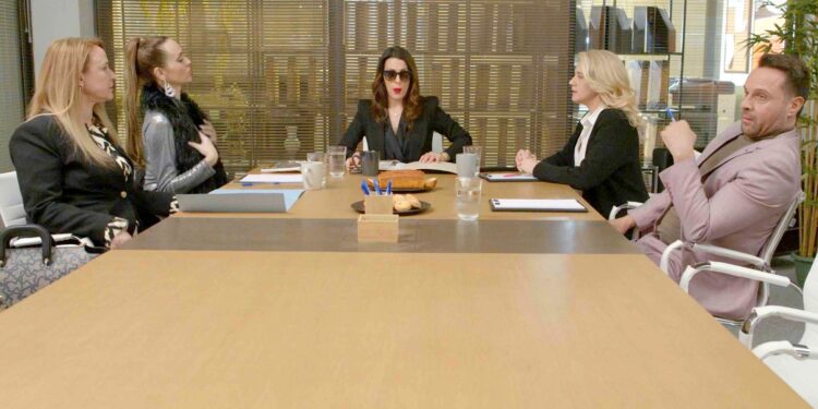 Μαμά στα κρυφά: Η Λίζα και ο Πάνος αντιμέτωποι με τα ψέματά τους