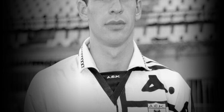 Πέθανε ο πρώην ποδοσφαιριστής της ΑΕΚ Μανώλης Παπαδόπουλος