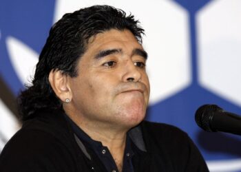 Ακυρώθηκε και ξεκινάει από την αρχή η δίκη για τα αίτια θανάτου του Ντιέγκο Μαραντόνα