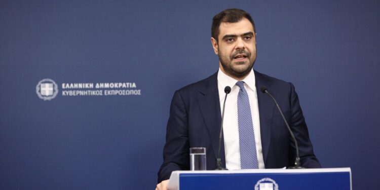 Πράξη τυφλής βίας η επίθεση στο σπίτι του Μάξιμου Χαρακόπουλου