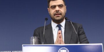 Marinakis on lifting the permanence of public servants: It will be discussed in the context of Constitutional Revision, if we get there