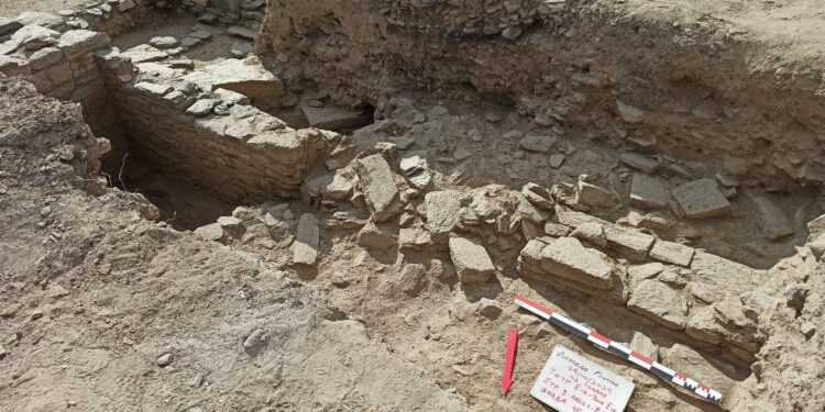 Συστηματική ανασκαφή στο αρχαίο εργαστήριο γλυπτικής στη θέση Φλόγα στην Παροικιά