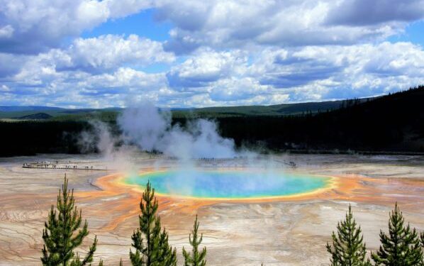 Οι επιστήμονες εντόπισαν το «καπάκι» που εμποδίζει την έκρηξη του υπερηφαιστείου
