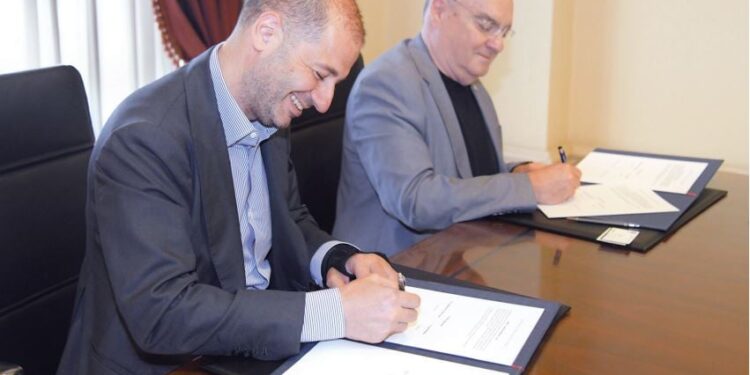 Μνημόνιο συνεργασίας μεταξύ ΠΑΔΑ και Ναυτεμπορικής