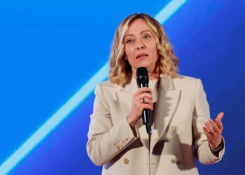 Συνάντηση Μελόνι – Αούν: «Να στηριχθεί η Συρία, ώστε να επιστρέψουν αξιοπρεπώς οι πρόσφυγες»