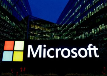 Χιλιάδες απολύσεις ανακοίνωσε η Microsoft παρά τα αυξημένα κέρδη της