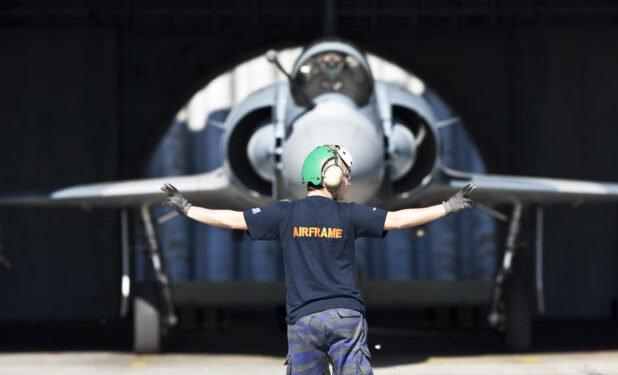 Το θολό μέλλον των Mirage και η αγορά νέων Rafale