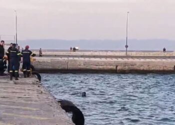 Αυτοκίνητο έπεσε στη θάλασσα – Εντοπίστηκε νεκρός ο οδηγός