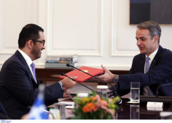 Μητσοτάκης: Συνάντηση με τον υπουργό Βιομηχανίας των ΗΑΕ