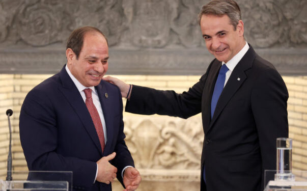 Αθήνα και Κάιρο βρίσκονται στην ίδια όχθη απέναντι στις μεγάλες προκλήσεις στην περιοχή μας