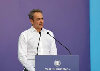 Το ελληνικό δημόσιο πρέπει να υπηρετεί τους πολίτες και όχι τον εαυτό του