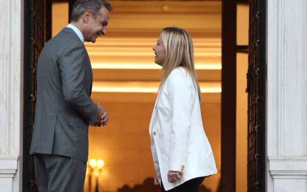 Κυριάκος Μητσοτάκης – Τζόρτζια Μελόνι: Συνάντηση στην Ρώμη με «πλούσιο μενού»