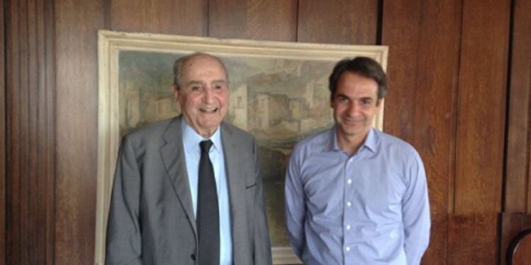 «Πάντα παρών. Στη μνήμη, στη σκέψη, στις πράξεις μου»