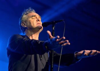 Η φωνή που έμαθε μια γενιά να νιώθει