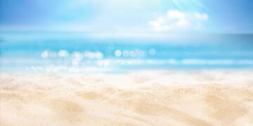 Σε ποιες παραλίες της Αττικής με Γαλάζια Σημαία θα πάμε για μπάνιο αυτό το σαββατοκύριακο