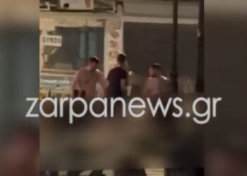 Χανιά: Ναύτες από βρετανικό αεροπλανοφόρο βγήκαν… γυμνοί στο Ενετικό Λιμάνι