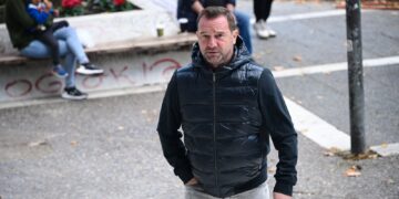 Η συγκινητική ανάρτηση του Νίκου Πλακιά για το πώς γίνεται να στέκεται όρθιος ένας γονέας που έχασε το παιδί του 