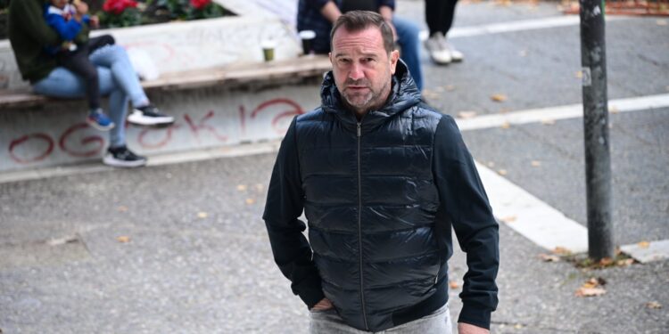 Η συγκινητική ανάρτηση του Νίκου Πλακιά για το πώς γίνεται να στέκεται όρθιος ένας γονέας που έχασε το παιδί του 