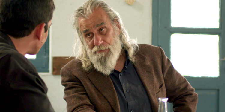 Ο Δημητρός οδηγεί τη Μαρία στον θησαυρό