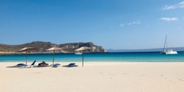 Οι αργίες του 2025 – Πότε είναι το επόμενο τριήμερο