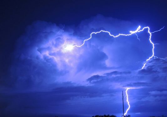 Τι σημαίνει η φράση «Κεραυνός εν αιθρία» και από πού προέρχεται