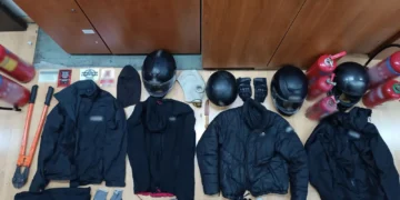 Ποινική δίωξη για ένα κακούργημα και οκτώ πλημμελήματα στους συλληφθέντες