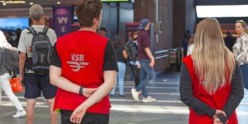 Εξετάζεται μείωση φόρου έως και 2.380 ευρώ ετησίως για 100.000 νέους εργαζόμενους