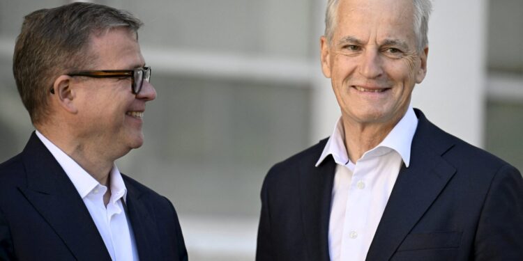 «Δεν θεωρώ ότι κάνουμε όλα όσα μπορούμε» για τη Γάζα, δηλώνει ο Νορβηγός πρωθυπουργός