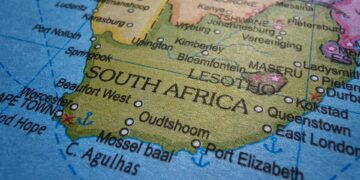 Διαπράττεται γενοκτονία των λευκών στη Νότια Αφρική;