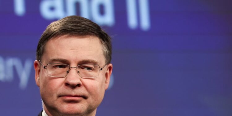 Βάλντις Ντομπρόβσκις: Τα πέντε μηνύματα των εαρινών προβλέψεων