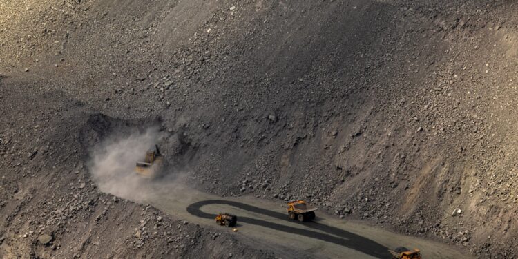 Η μεγάλη συμφωνία ΗΠΑ – Ουκρανίας για τα ορυκτά: Ο υπόγειος θησαυρός, οι όροι και τι κερδίζει η κάθε πλευρά