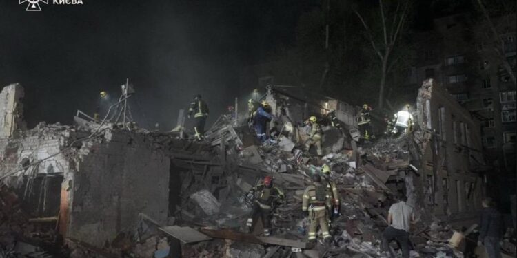 Ουκρανία: Καταγγέλλει πάνω από 700 παραβιάσεις της τριήμερης εκεχειρίας από τη Ρωσία