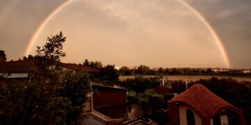 Ψηλά τα βλέμματα για το ουράνιο τόξο