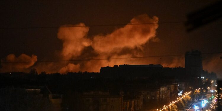 Διαμαρτυρία στον ΔΟΑΕ για κατασκευή από τη Ρωσία γραμμών ηλεκτροδότησης στον πυρηνικό σταθμό της Ζαπορίζια