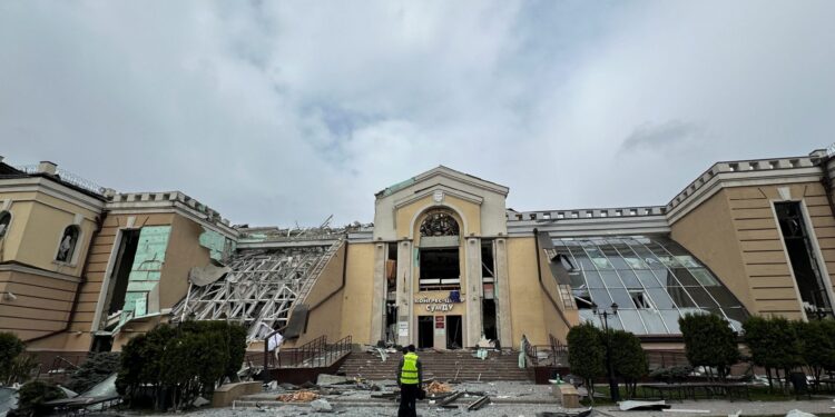 Ο Τραμπ καλεί Πούτιν και Ζελένσκι να σταματήσουν τον πόλεμο