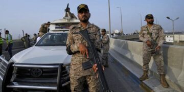 Ινδία: Αντίποινα από το Πακιστάν με χτυπήματα σε πυραυλικές εγκαταστάσεις