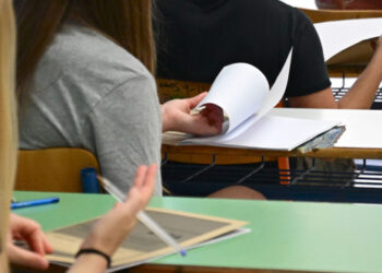 Panhellenic Examinations commence today for General Lyceum candidates with modern Greek language