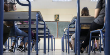 Τα θέματα που «έπεσαν» στα Νέα Ελληνικά για τα ΕΠΑΛ